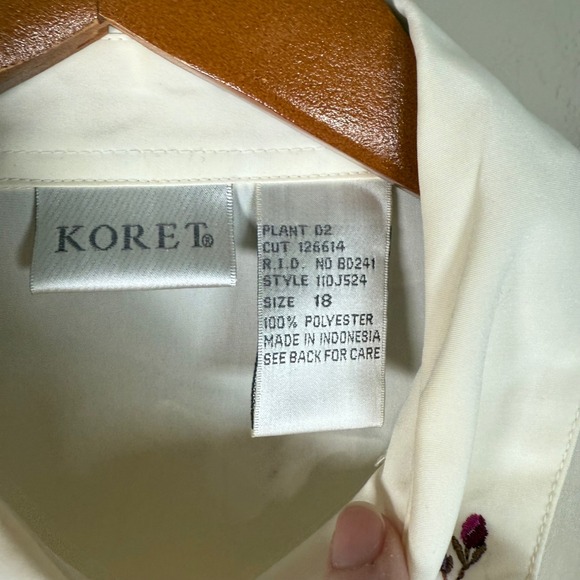 Koret Cream Button Down Shirt Floral Embroidered Collar Size 18 Office Career - Picture 4 of 10
